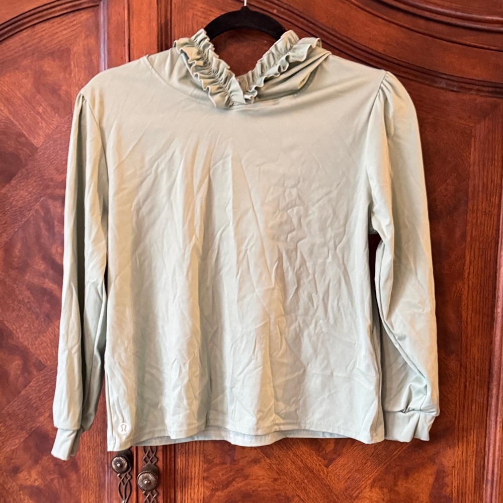 Girl’s Ruffled Hoodie Long Sleeve Swim Coverup Light Green size 14/16
